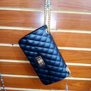 Black comfortable Handbag 👜